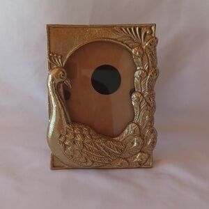 Vintage Gold Tone Metal 5X7 Picture Frame Ornate Peacock Holds 4x6 Photo